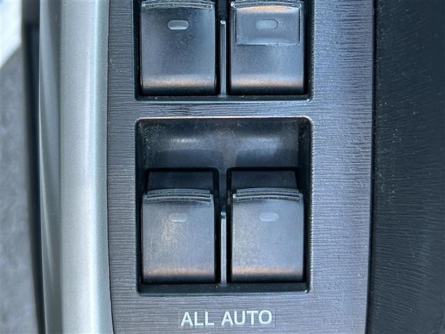 Toyota PRIUS 2015 8272348-4