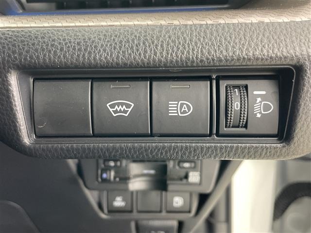 Toyota PRIUS 2023 8272349-2