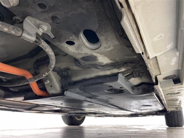 Toyota PRIUS 2016 8272350-1