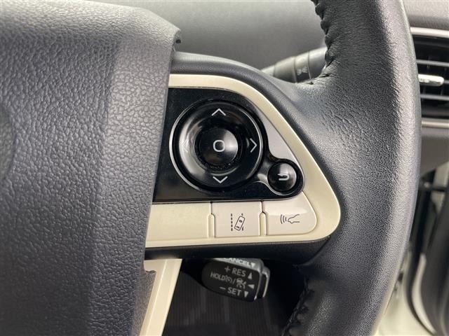 Toyota PRIUS 2016 8272350-8