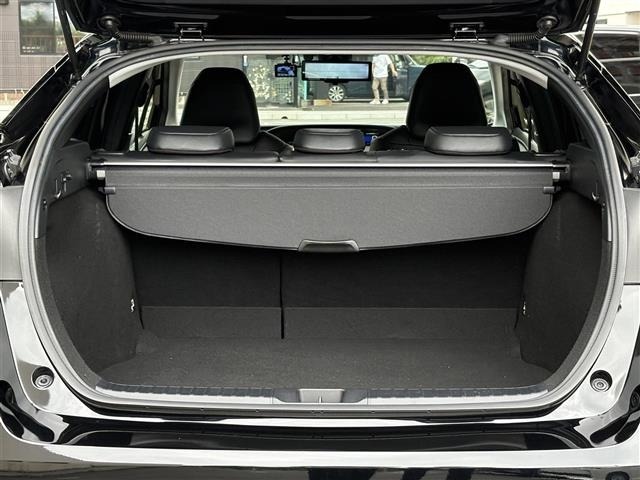 Toyota PRIUS 2019 8272353-6