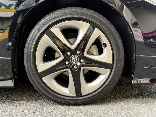 Toyota PRIUS 2019 8272353-7