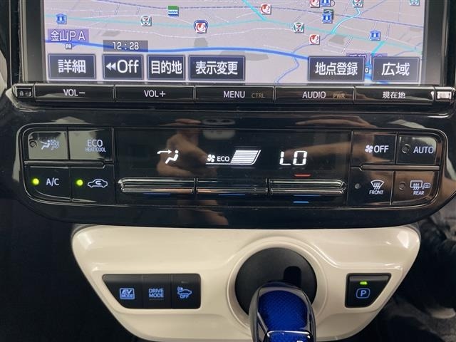 Toyota PRIUS 2018 8272354-10
