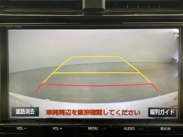 Toyota PRIUS 2018 8272354-17