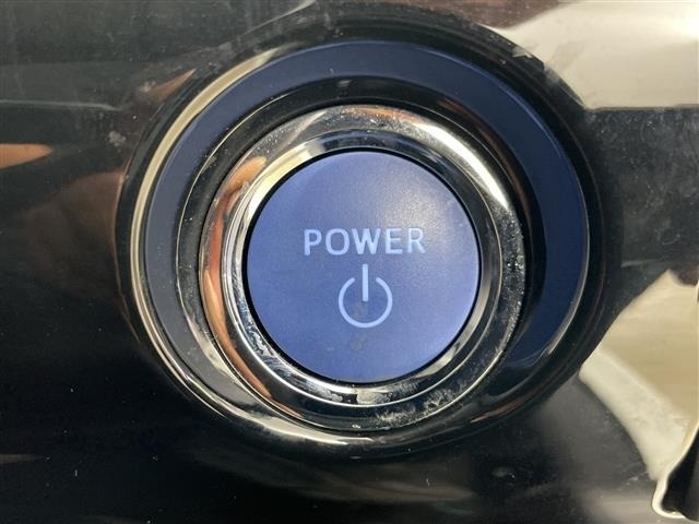 Toyota PRIUS 2018 8272354-22
