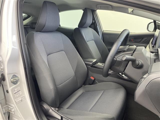 Toyota PRIUS 2025 8272357-2