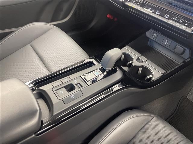 Toyota PRIUS 2023 8272358-12