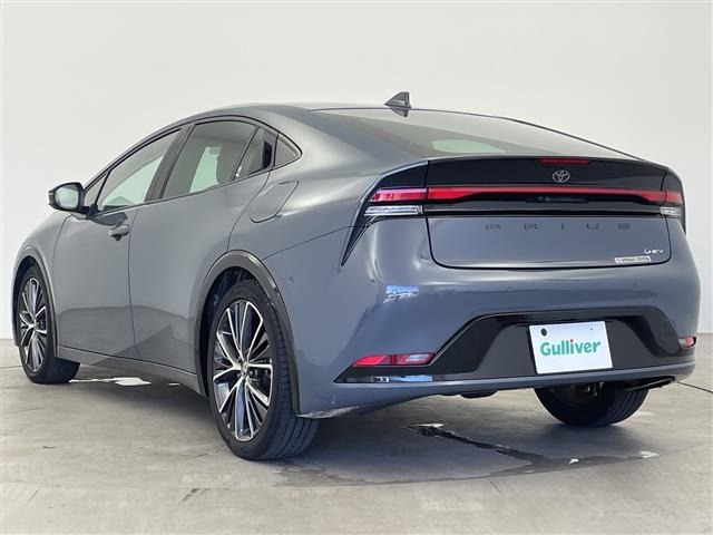Toyota PRIUS 2023 8272358-13