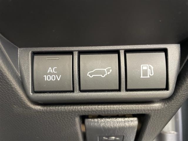 Toyota PRIUS 2023 8272358-4