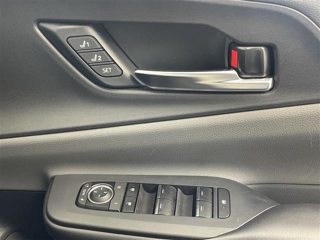 Toyota PRIUS 2023 8272358-6