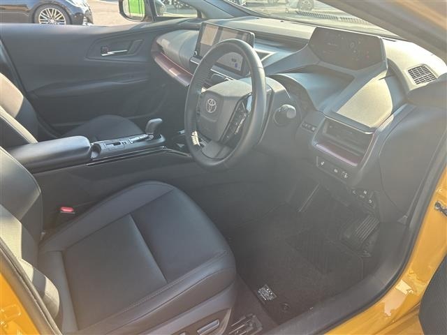 Toyota PRIUS 2023 8272360-4