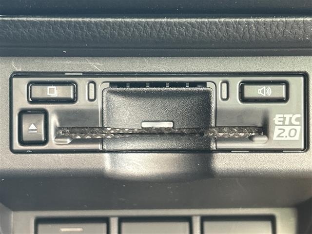 Toyota PRIUS 2023 8272360-5