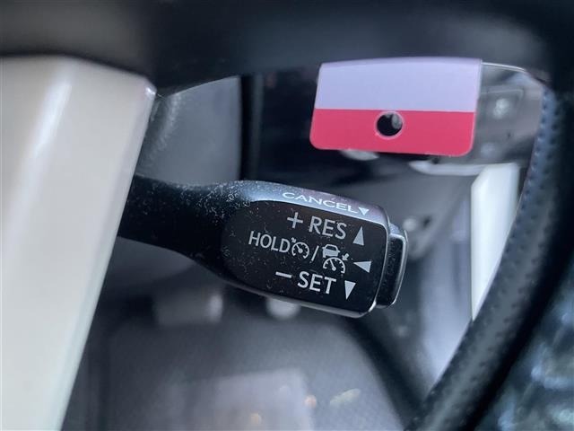 Toyota PRIUS 2017 8272361-18