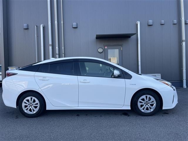 Toyota PRIUS 2017 8272361-20