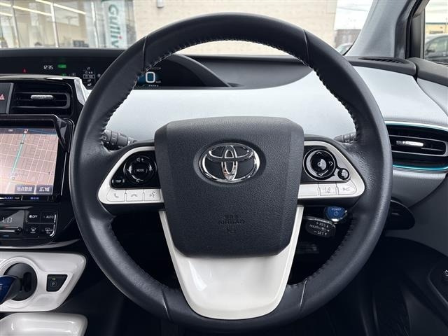 Toyota PRIUS 2016 8272365-14