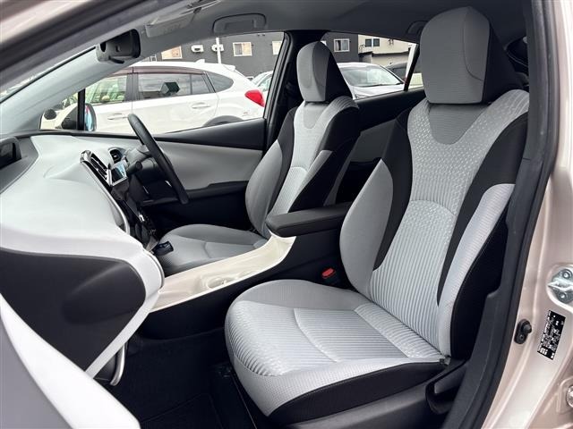 Toyota PRIUS 2016 8272365-20