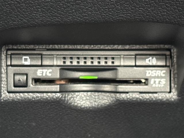 Toyota PRIUS 2016 8272365-8
