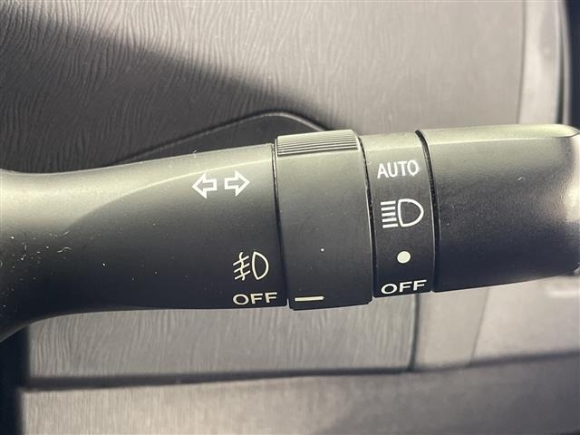 Toyota PRIUS 2015 8272366-3