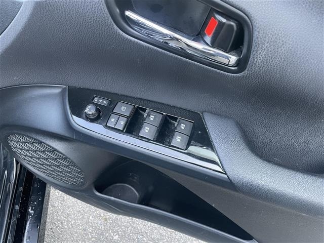 Toyota PRIUS 2016 8272367-10