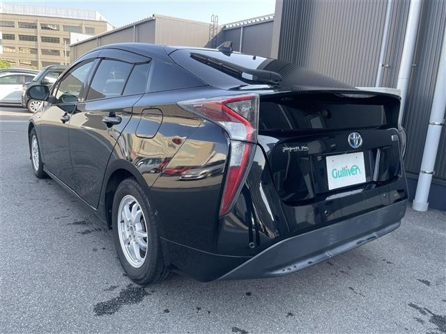 Toyota PRIUS 2016 8272367-4