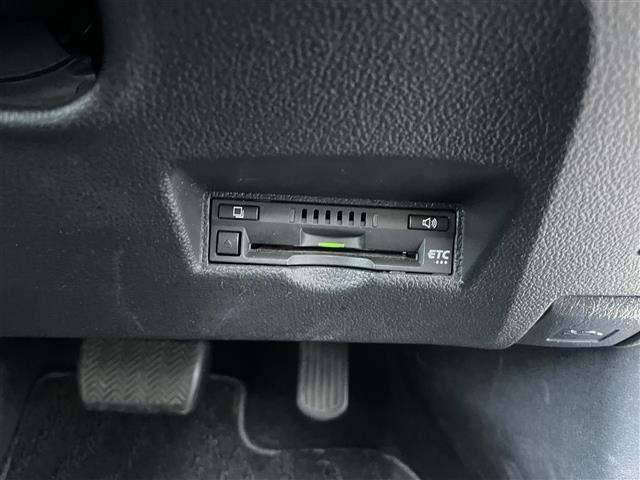 Toyota PRIUS 2016 8272367-8