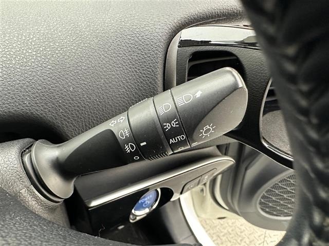 Toyota PRIUS 2019 8272368-12