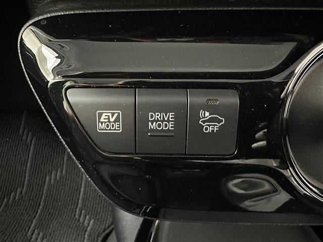 Toyota PRIUS 2019 8272368-3