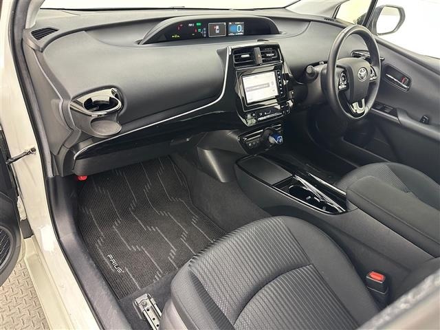 Toyota PRIUS 2019 8272368-4