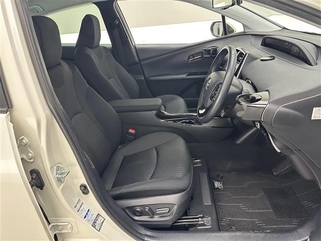 Toyota PRIUS 2019 8272368-6