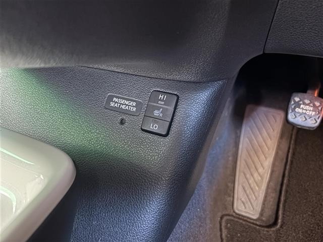 Toyota PRIUS 2016 8272371-7