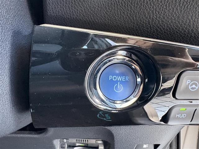 Toyota PRIUS 2016 8272371-9