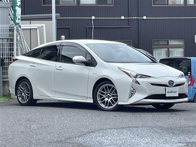 Toyota PRIUS 2016 8272372-0