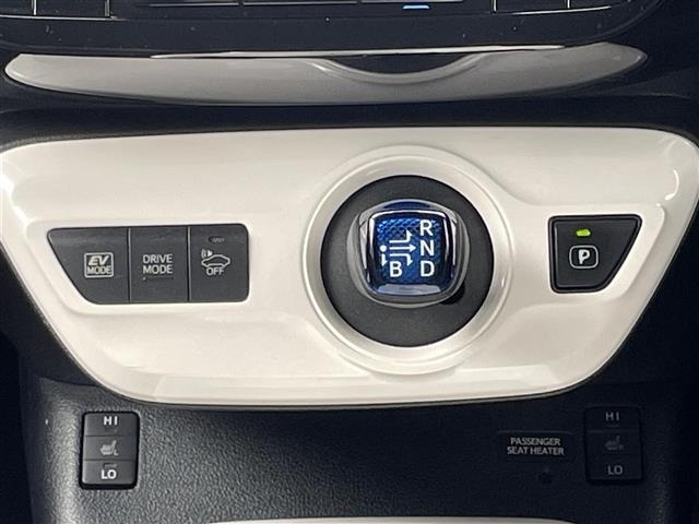 Toyota PRIUS 2016 8272372-2