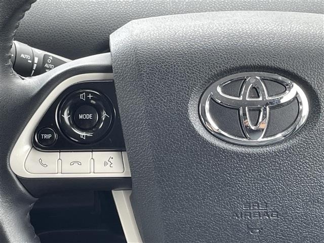 Toyota PRIUS 2016 8272372-3