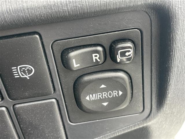 Toyota PRIUS 2015 8272375-12