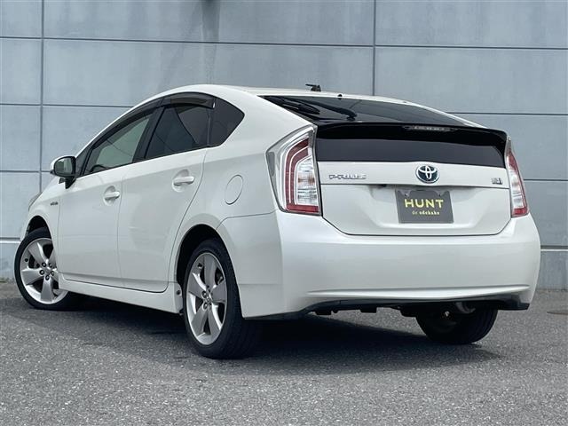 Toyota PRIUS 2015 8272375-14
