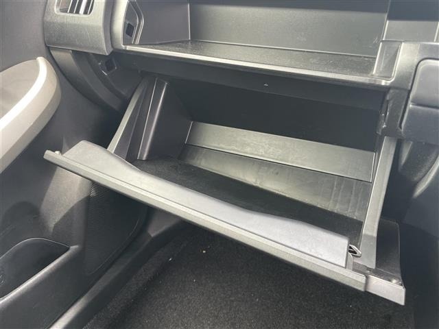 Toyota PRIUS 2015 8272375-21