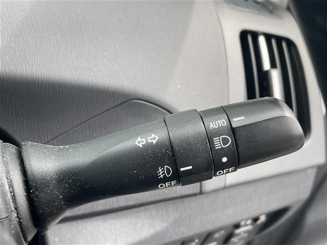 Toyota PRIUS 2015 8272375-5