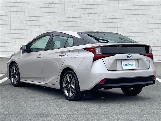 Toyota PRIUS 2019 8272379-13