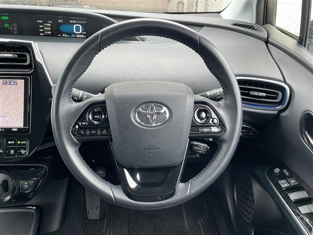 Toyota PRIUS 2019 8272379-22