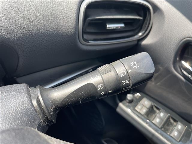 Toyota PRIUS 2017 8272380-11