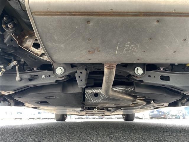 Toyota PRIUS 2017 8272380-13