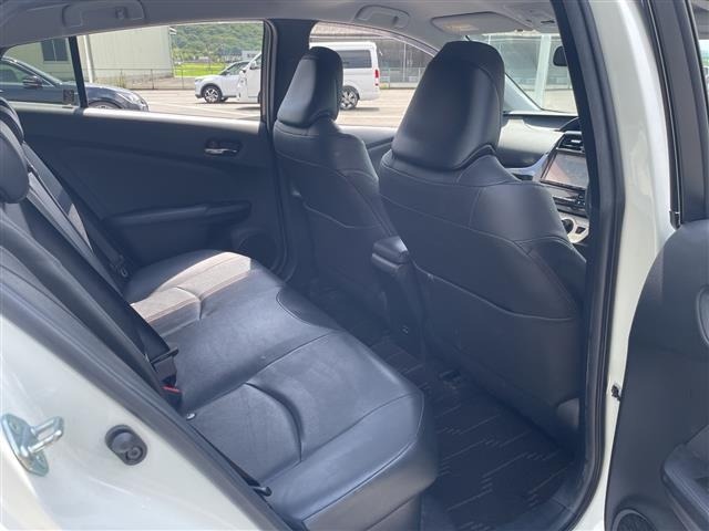 Toyota PRIUS 2017 8272380-2