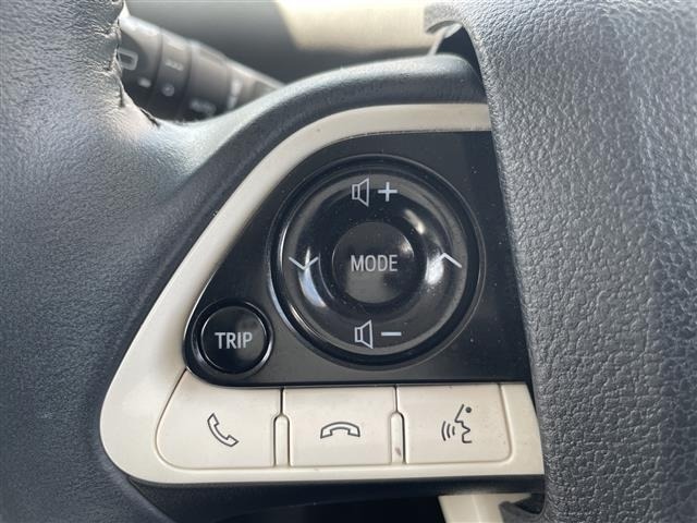 Toyota PRIUS 2017 8272380-21