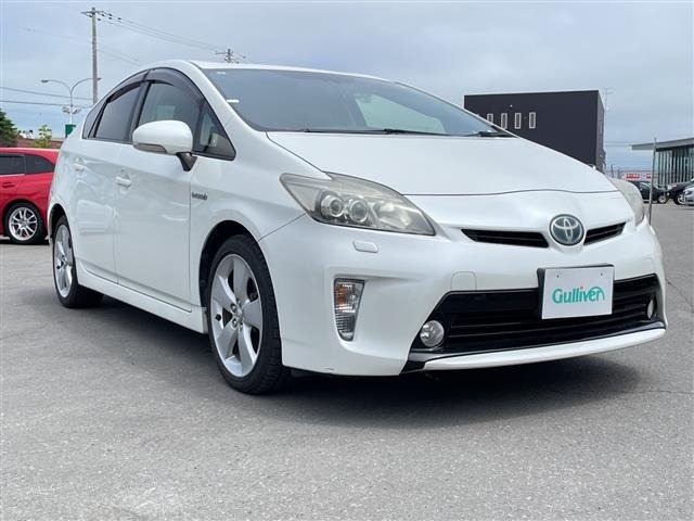 Toyota PRIUS 2013 8272383-0