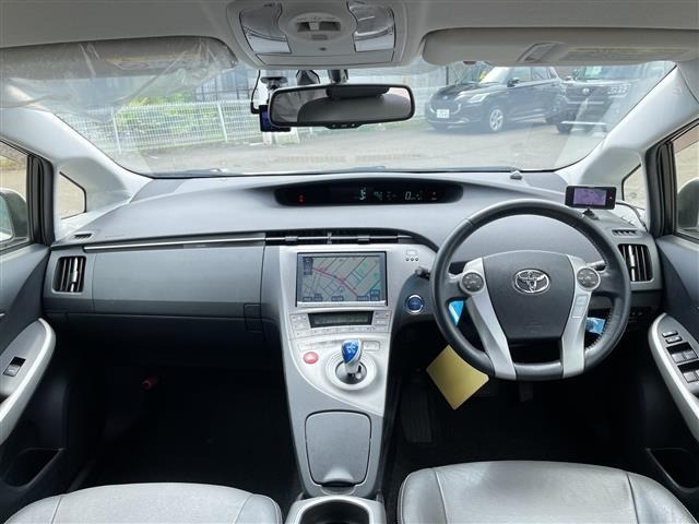 Toyota PRIUS 2013 8272383-15