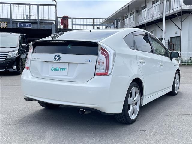 Toyota PRIUS 2013 8272383-22
