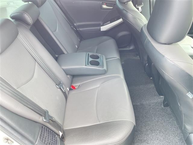 Toyota PRIUS 2013 8272383-8