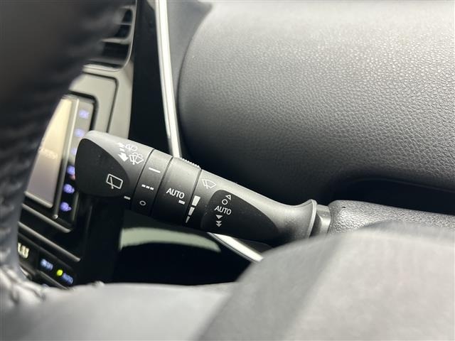Toyota PRIUS 2021 8272384-1