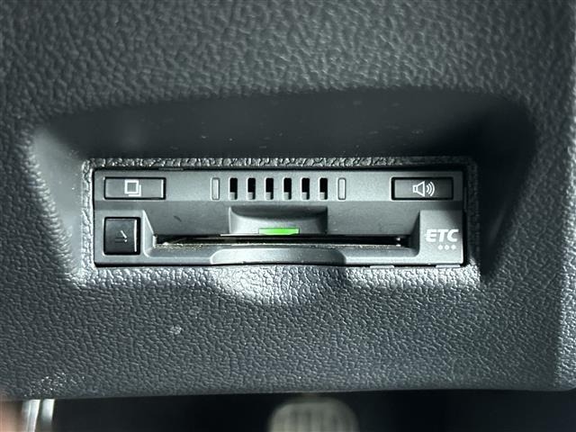Toyota PRIUS 2021 8272384-16